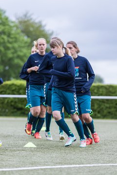 Bild 37 - B-Juniorinnen Pokalfinale VfL Oldesloe - Holstein Kiel : Ergebnis: 0:6